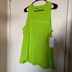 SPORTS ILLUSTRATED GREEN TANK SIZE XXL NWT  Totally Lime color 95% COTTON